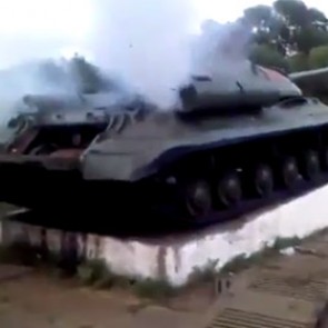 Украинских военных атаковал танк-памятник «Иосиф Сталин»