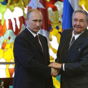 Россия договорилась с Кубой о возвращении на остров разведывательного центра