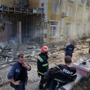 Свыше 100 заключенных сбежали из колонии в Донецке после обстрела