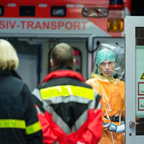 В Германии от лихорадки Эбола скончался сотрудник ООН