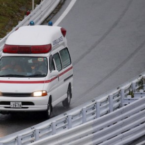 Поляк пришел в больницу с рейкой в голове