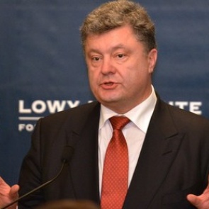 Порошенко попросил у МВФ дополнительной помощи