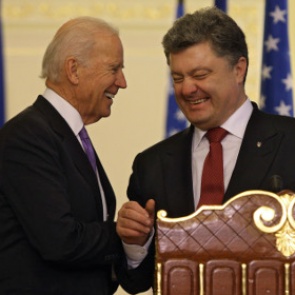 Порошенко поблагодарил США за экономическую блокаду Крыма