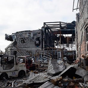 В донецком аэропорту нашли тела со связанными руками