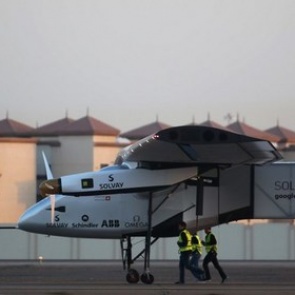 Самолет на солнечных батареях совершит кругосветный полет