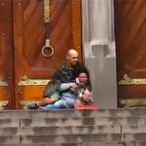 Бразильский бомж пожертвовал жизнью ради спасения заложницы