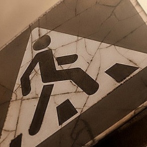 Госавтоинспекторы проводят рейд по соблюдению правил на пешеходных переходах