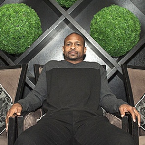 Про Роя Джонса снимут полухудожественный фильм