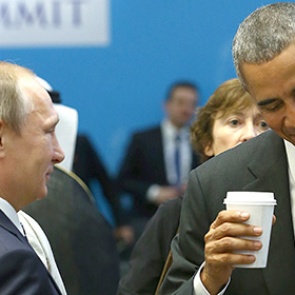 Обама продлил санкции в отношении России