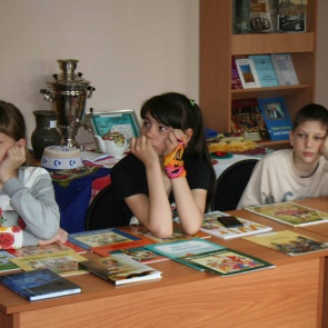 Ачинские школьники приняли участие в презентации городского издательского проекта «Путешествуем по Красноярью»