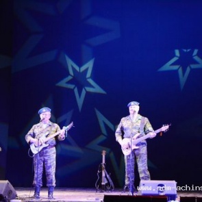 В Ачинске прошел концерт ансамбля «Голубые береты»