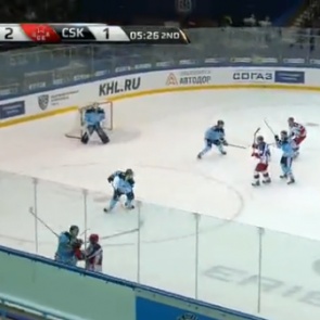 Игроки сборной России подрались в матче КХЛ