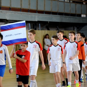 В Ачинске проходит XI традиционный турнир по мини-футболу на призы Главы города