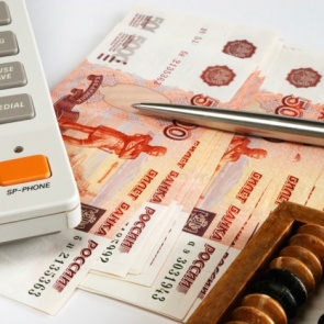 57 тысяч жителей края из-за долгов не смогут поехать за границу