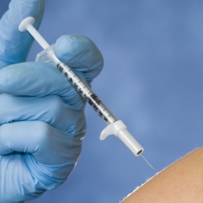 После укола мужчине удалили сухожилия