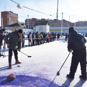 Впервые в Ачинске прошел открытый турнир по кёрлингу
