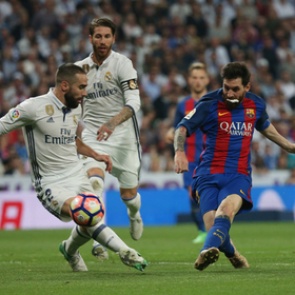 «Барселона» обыграла «Реал» в «Эль-Класико» благодаря голу на последней минуте