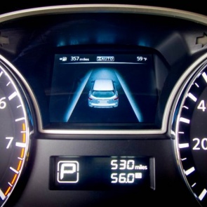 Система предупреждения о сходе с полосы. Стоит ли переплачивать?