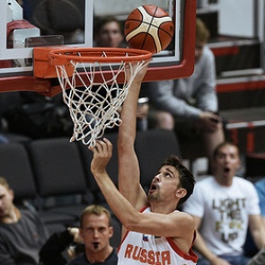 Россия в матче с хорватами набрала 101 очко и вышла в четвертьфинал Евробаскета