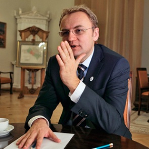 Львовский мэр на русском языке похвалил Путина