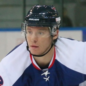 Прославленный хоккеист покинул красноярский клуб из-за поездки за границу