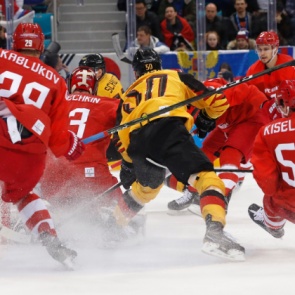 Чисто по-русски. Российские хоккеисты ходили по краю, но выиграли Олимпиаду