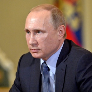 Путин пообещал россиянам десятилетия побед