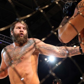 Емельяненко нокаутировал поляка Байора за три минуты