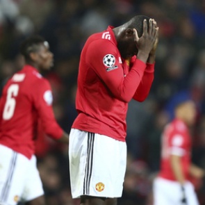 «Севилья» на выезде обыграла «МЮ» и вышла в четвертьфинал Лиги чемпионов