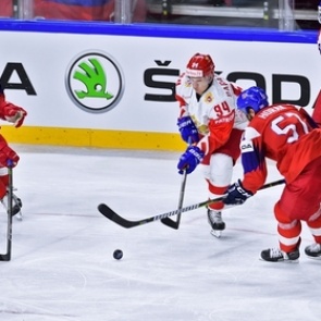 Чехи нанесли России первое поражение на чемпионате мира по хоккею