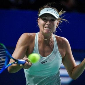 Шарапова проиграла 132-й ракетке мира и вылетела с Уимблдона