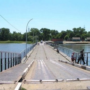 Сегодня будет ограничено движение транспорта через понтонный мост