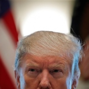 Жители США расхотели видеть Трампа президентом