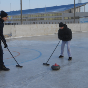 Ачинцев приглашают бесплатно поучаствовать в турнире по кёрлингу