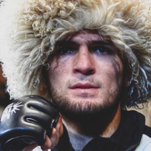 Нурмагомедов пожаловался на тяжелую жизнь мужчины