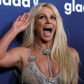 Бритни Спирс проведет месяц в психиатрической больнице