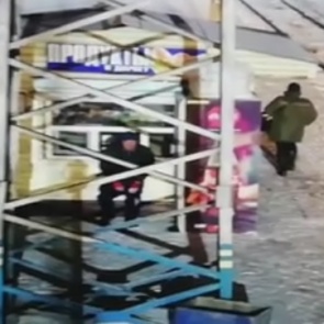 В Ачинске транспортные полицейские раскрыли кражу с проникновением в торговый павильон