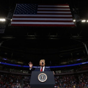 Трамп вступил в новую избирательную гонку