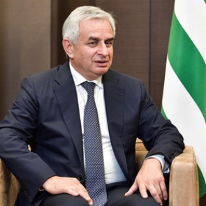 Грузию попросили не впутывать Абхазию в свои проблемы