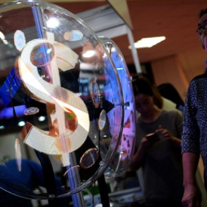 Миру предрекли конец эпохи доллара