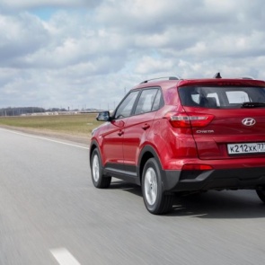 Названы самые популярные в России «недовнедорожники»