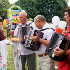 Сегодня впервые в Ачинске! Первый городской фестиваль душевной песни «Играй, гармонь!»