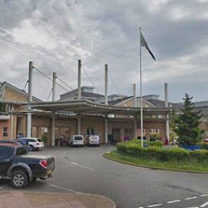 Сломавшая ногу женщина понадеялась на помощь врачей и умерла