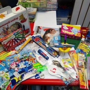 Более 1000 ачинских семей получили пособие для подготовки детей к школе