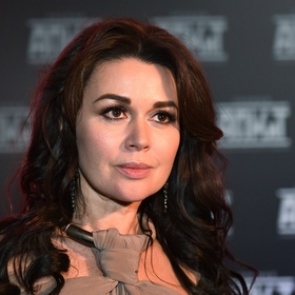 Первому каналу пригрозили судом из-за эфира про Заворотнюк