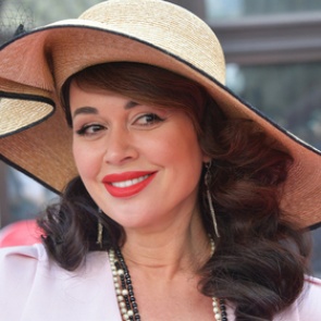 Заворотнюк положили в центр для тяжелобольных