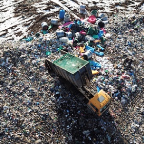 В России нашли способ разгрузить свалки