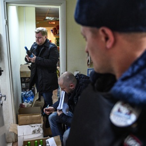 В России признали недостижимыми цели по борьбе с нелегальным алкоголем
