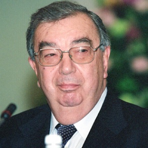 Путин открыл памятник Евгению Примакову