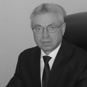 Бывший мэр российского города вступил в перестрелку с бандитами и погиб